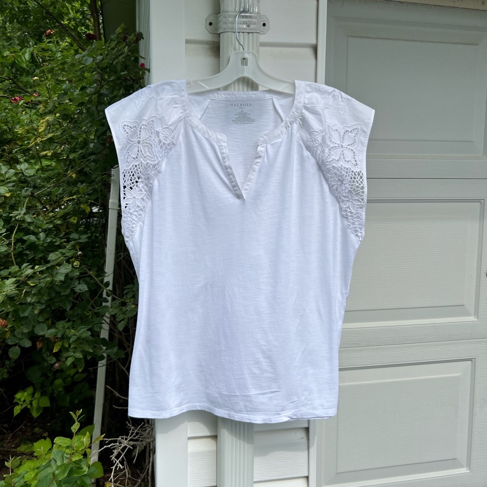 NWT Talbots Pretty White Split Neck Floral Lace Sleeves Top